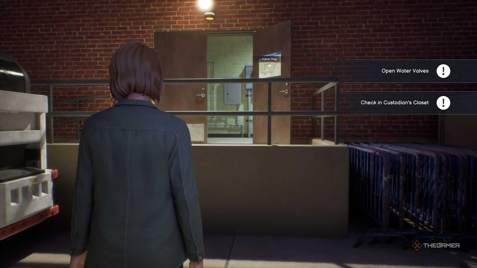 Max looking into the manager's closet in Life is Strange Reunion.