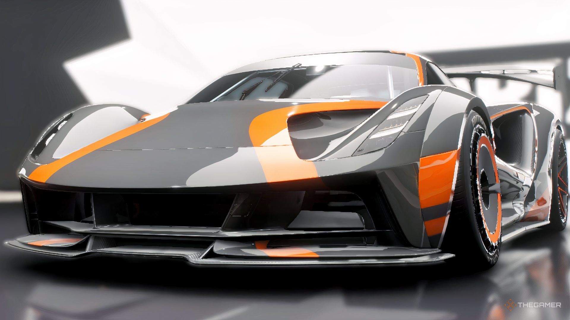 Cars on property in Forza Horizon 6.
