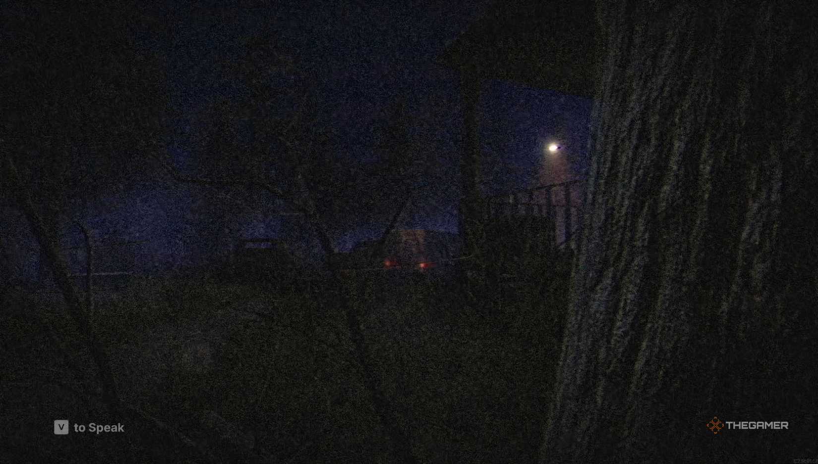 Players hiding behind a tree in Fears To Fathom Scratch Creek.